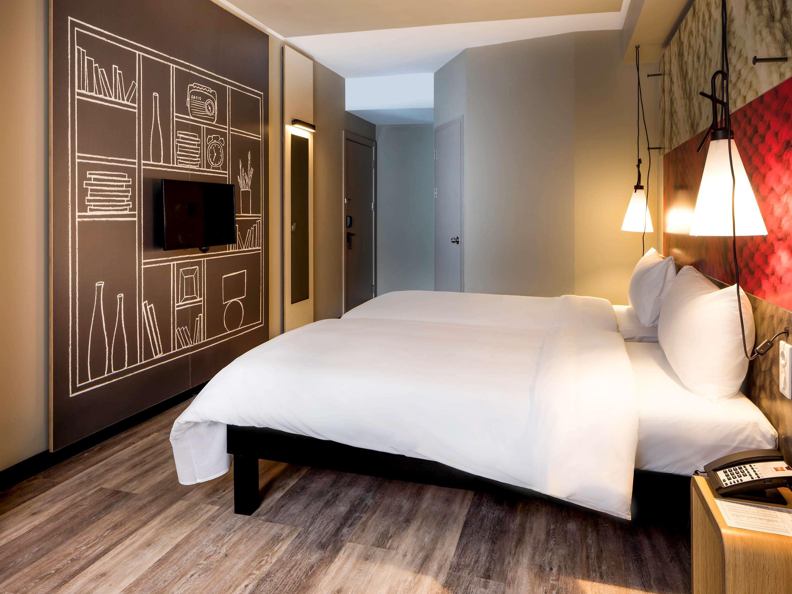 Ibis Istanbul West Hotell Exteriör bild