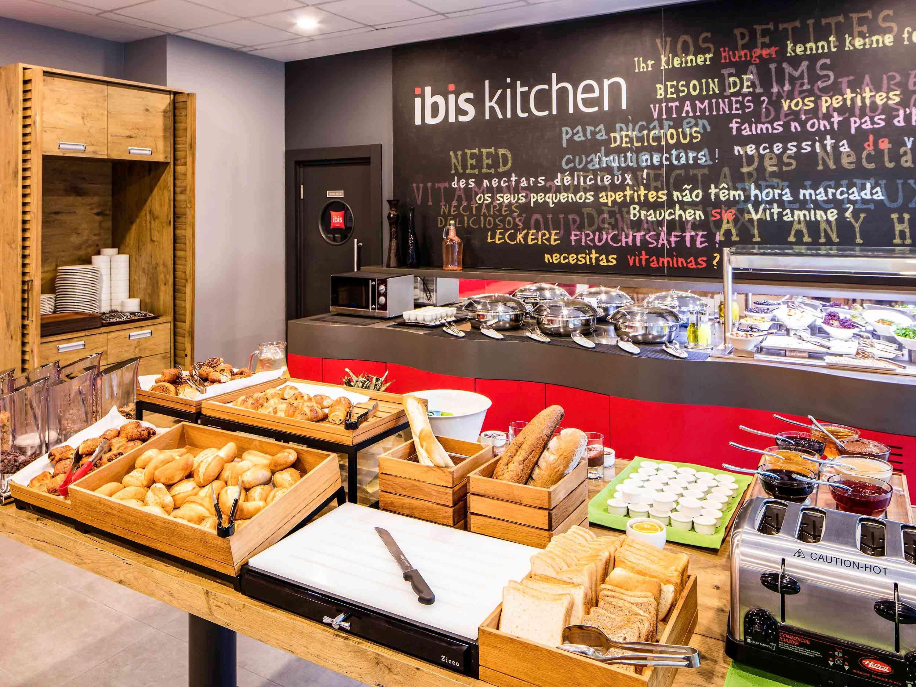 Ibis Istanbul West Hotell Exteriör bild