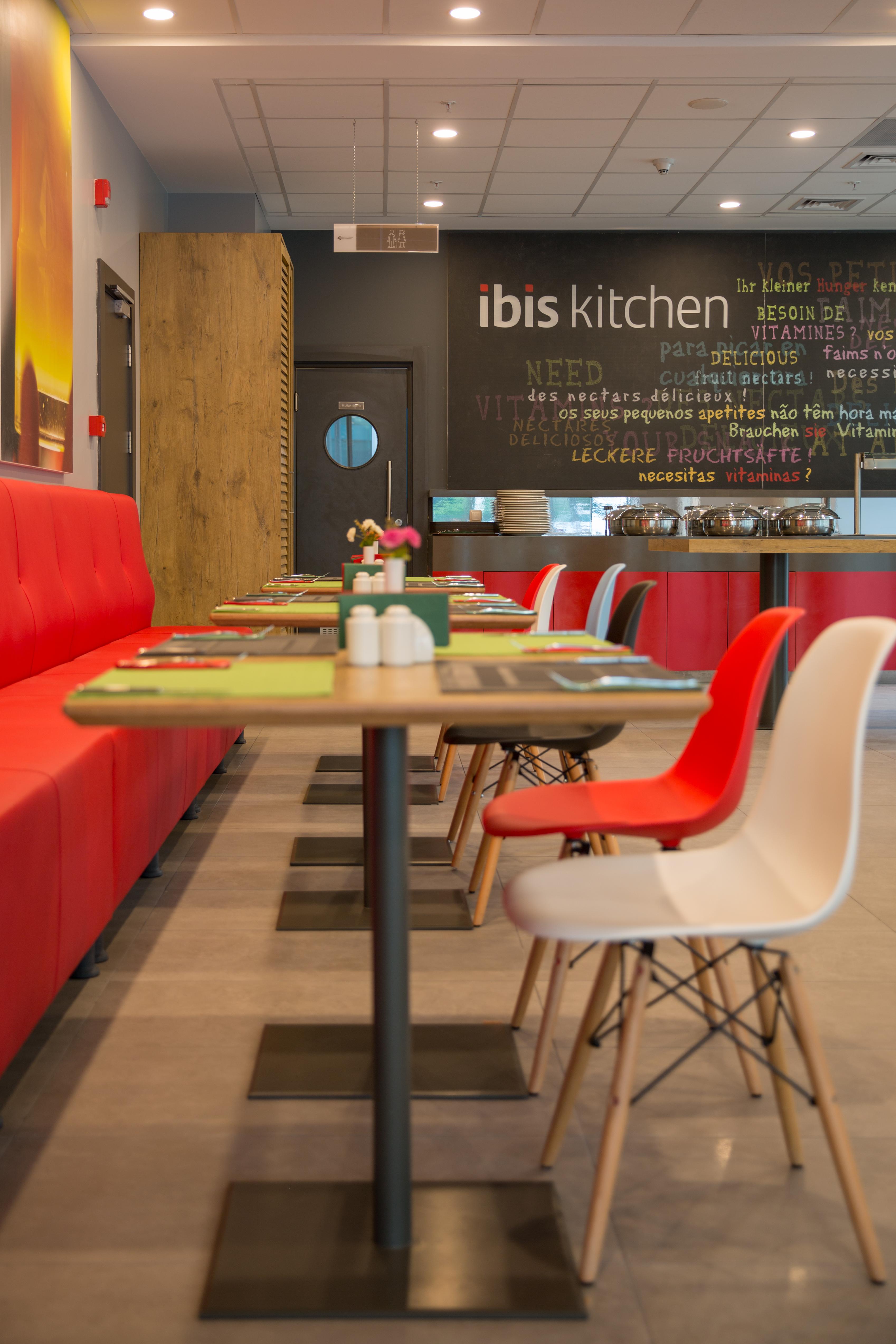 Ibis Istanbul West Hotell Exteriör bild