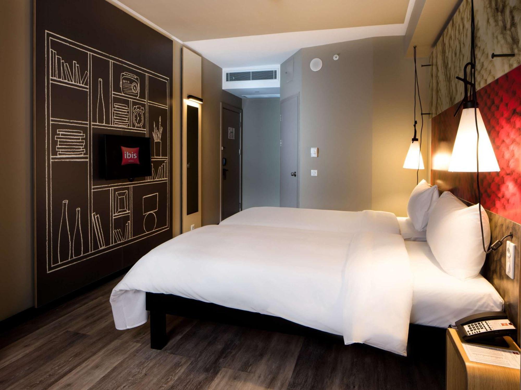 Ibis Istanbul West Hotell Exteriör bild